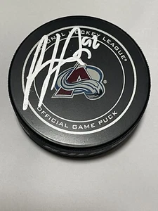 Disco de Hockey Gabriel Landeskog Autografiado Colorado Avalancha Firmado PSA ADN Certificado de Autenticidad - Imagen 1 de 3
