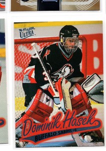 1996-97 Fleer Ultra Hockey - #16 - Dominik Hasek - Buffalo Sabres