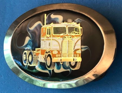 VINTAGE WHITE FREIGHTLINER MODEL TRUCK BELT BUCKLE - Image 1 of 4