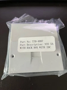 TELEPHONE MASTER SOCKET TYPE NTE5A WITH BACKBOX (supplied with IDC tool) - Afbeelding 1 van 4