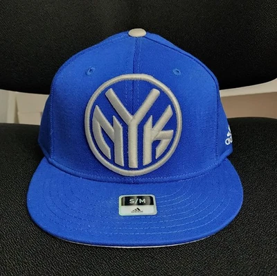 Adidas New York Knicks Flex Fit Logo Hat - S/M -  New - Image 1 of 4