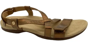 Spenco Damen-Sandale mit Kreuzriemchen und verstellbarem Riemen – hellbraun/braun – Größe 7M - Bild 1 von 3