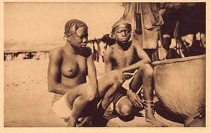 ETHNIC NUDE - West Africa - Malinké girls - Publ. Maurice Vialle 211 - Picture 1 of 2