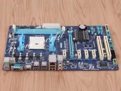 Gigabyte GA-F2A55-DS3 Motherboard Socket FM2 DDR3 AMD A55 100% working - Image 1 of 2