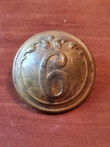 Original WW1 Army Button of the 6th Belgian Line Infantry Regiment  - Picture 1 of 3