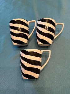 Tres tazas coleccionables con patrón de cebra PTS Intl Indonesia China fina - Imagen 1 de 3