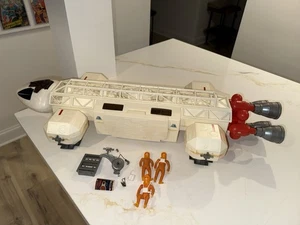 Vintage Space 1999 Eagle One Transporter Mattel 1976 plus Zubehör - Bild 1 von 11