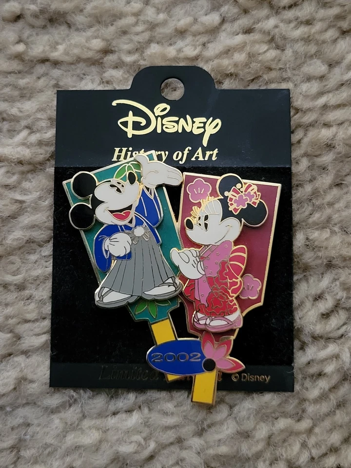 Disney Kimono Mickey & Minnie History Of Art Japan LE 2800 Pin - Image 1 of 2