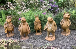 SET OF 5 METAL CAST IRON MR TOAD / MOLE STATUES GARDEN ORNAMENTS - WIND WILLOWS - Picture 1 of 12