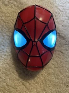 Marvel Spider-Man Light Up Eyes Cake Topper Clip On Night Light SpiderMan 7891 - Picture 1 of 5
