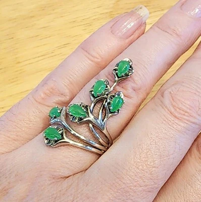 Anillo estabilizado/teñido de jadeíta verde rodio sobre plata de ley 925 talla 6 Foto 1 de 4