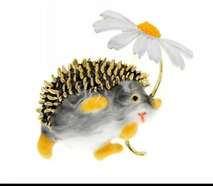 hedgehog brooch pin badge cute women's jewellery 3D brooch Christmas 188 - Picture 1 of 4