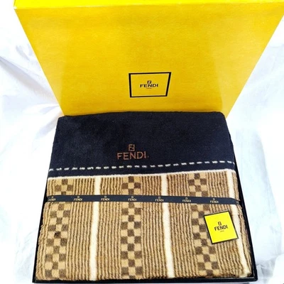 Manta Fendi Mezcla Seda Algodón Multicolor Talla 140 x 210 En Caja Hecha en Japón Foto 1 de 4