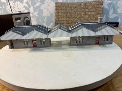 Metcalfe PO322 00/H0 Scale Island Platform Building Built - Image 1 of 4