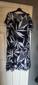 Vestido Saloos estampado azul marino midi talla 22 - Imagen 1 de 5