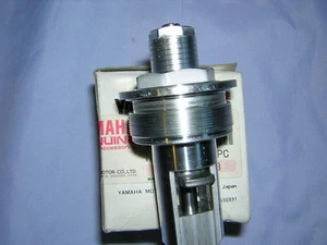 Yamaha TZ250 '92-'95 Top Fork Nut Gen.Yam. New - Picture 1 of 1