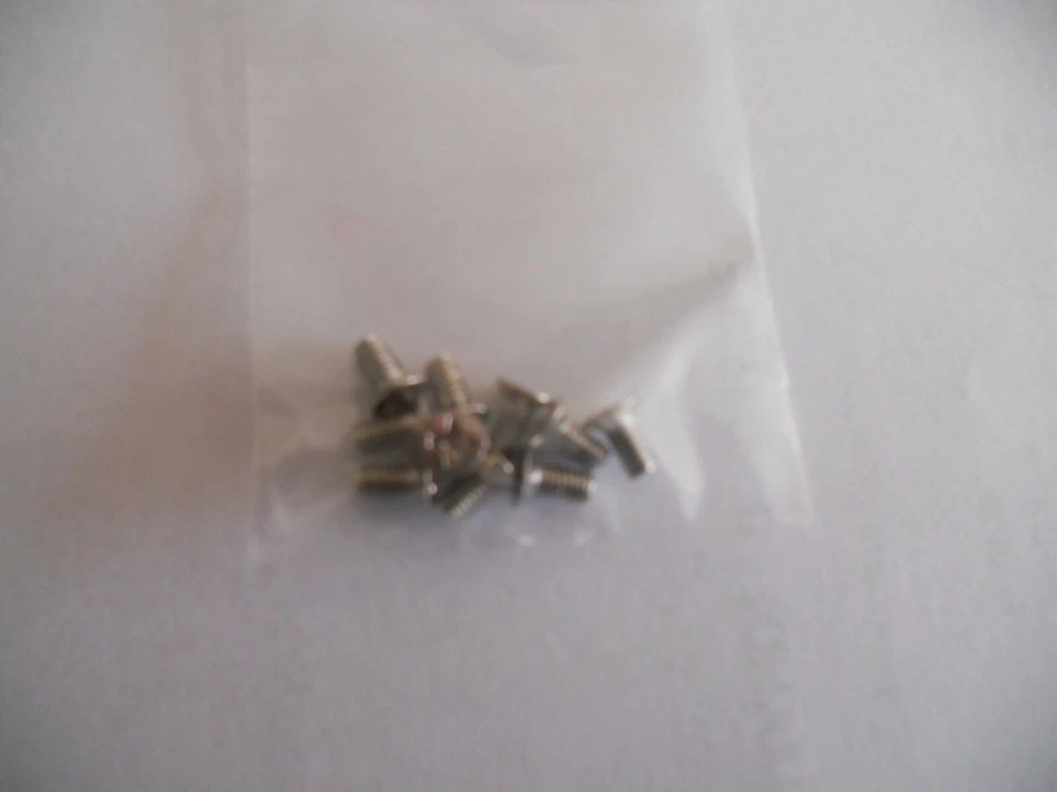 lot 10 vis M1.4X4 cruciforme  - Photo 1/1