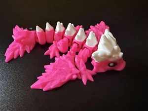Gelenkiger Baby Kristalldrache Wyvern 5,5 Zoll rosa und weiß - Bild 1 von 3