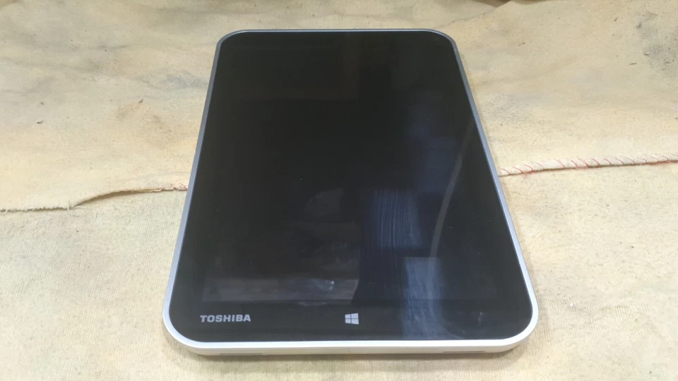TGB309 Toshiba Encore WT8 Windows Tablet Toshiba WTA-8 READ DESCRIPTION - Image 1 of 4