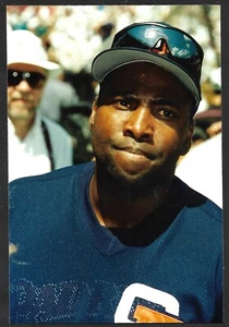 ASG Tony Gwynn 1994 San Diego Padres sin firmar 4 x 6 foto instantánea original #12 - Imagen 1 de 1