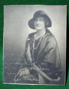 Dame Sybil Thorndike Original Autographed Photo - Picture 1 of 2