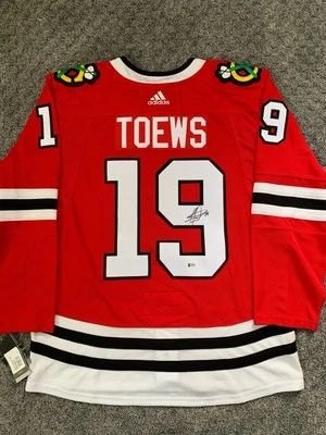 Camiseta deportiva firmada por Jonathan Toews Adidas Climalite Red Blackhawks Beckett certificado de autenticidad Foto 1 de 3