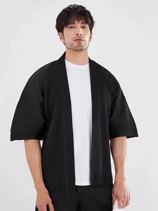 Homme Plisse ISSEY MIYAKE Black Short sleeved Coat 2 - Picture 1 of 10