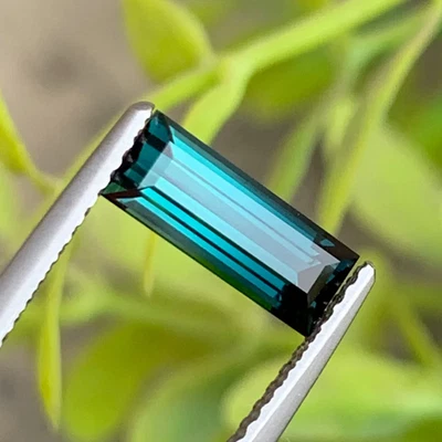 1.40 carat Natural Bicolor  Tourmaline with Baguette cut origin from Afghanistan - Image 1 of 4
