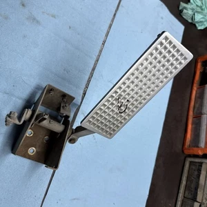 Yamaha Golf Cart G16e G22e throttle pedal assembly - Picture 1 of 4
