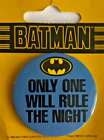 BATMAN PIN BADGE - ONLY ONE WILL RULE THE NIGHT - BRAND NEW - FREE POSTAGE