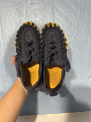 ZAPATOS KEEN LITTLE GIRLS UNEEK O2 1019256, AZUL/GRIS NEUTRO TALLA 12  Foto 1 de 4