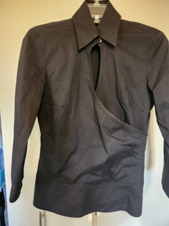 Blusa para mujer Mexx negra acanalada lateral talla 12 Foto 1 de 4