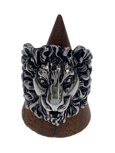 GUCCI anello leone 21 23 argento uomo