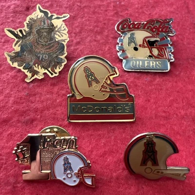 HOU-OILERS  TEAM  NFL.  LOT  OF  5  DIFFERENT  LAPEL  PINS.  RARE.  VINTAGE. - Image 1 of 4