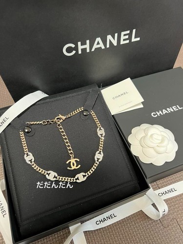 Girocollo CHANEL autentico nuovo mai usa conchio ma CCdossato in danny
