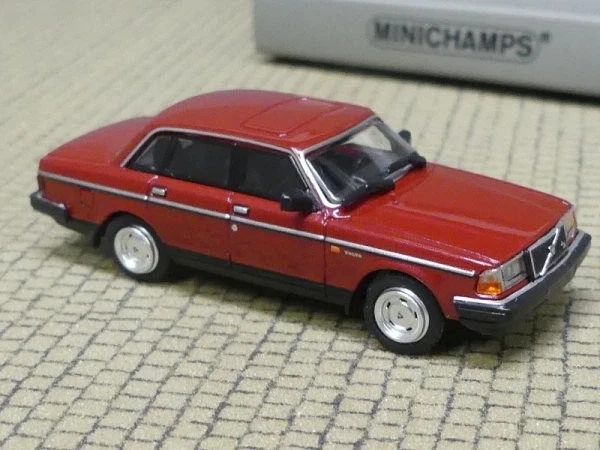 Minichamps 870171402 1 87 H0 VOLVO 240 GL – 1986 – Dark red rot NEU OVP