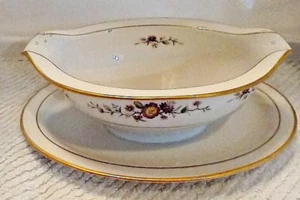 NORITAKE ASIAN SONG 7151 GRAVY BOAT WITH TRAY EXCELLENT FLORAL 24K GOLD TRIM - Picture 1 of 5