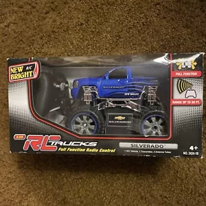 NEW BRIGHT 1:24 RC Trucks Chevy Silverado Remote Control Truck RC 2015 Blue NIB - Picture 1 of 13