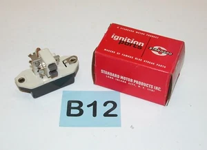 NEW SMP Standard Motor Products VR-134 VR134 Voltage Regulator - Picture 1 of 4
