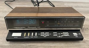 Vintage Realistic Chronomatic 260 Clock Radio Woodgrain Digital Analog Works! - Picture 1 of 10