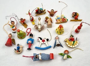 Lote 20 adornos de madera pintados a mano vintage ERZGEBIRGE E. Alemania - Imagen 1 de 6