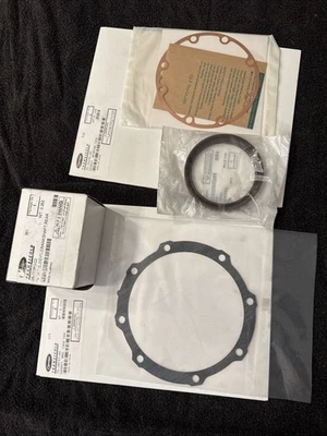 Carrier Transicold Rear Oil Seal Kit Gasket 25-37385-02, 25-39890-00 25-39376-00 - Image 1 of 4
