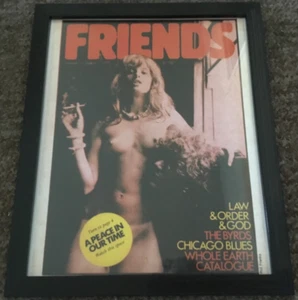 1970 COPIA ENMARCADA DE UNA MODELO SEXY DESNUDA EN LA PORTADA DE LA REVISTA Friends - Imagen 1 de 8