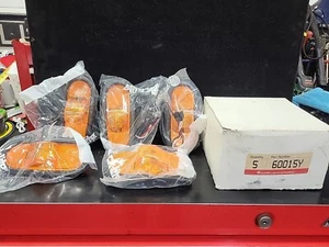 Truck-Lite 60015Y Marker/Clearance SIGNAL Lamps NOS Cars Trucks Semis Trailers - Picture 1 of 9
