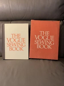 The Vogue Sewing Book 1st Edition 3rd Printing Hardcover With Sleeve 1971 - Bild 1 von 6