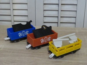 Thomas & Friends Trackmaster Train ROYAL CASTLE GATES DELIVERY Car Set mit Ladung - Bild 1 von 15