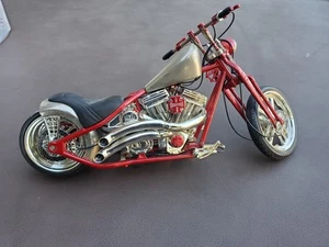 West Coast Choppers 1:10 Cherry CFL Jesse James - Picture 1 of 10