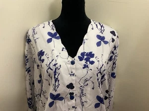 Noracora Women’s White Blouse With Blue Flowers Size XL - Picture 1 of 5