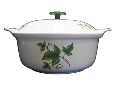 Prizer Ware Cast Iron Enamel White Green Ivy 2 Qt R-C-2 - Image 1 of 4