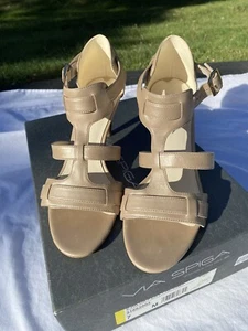 VIA SPIGA Womens Hilda Platform Party Heels Pearl 7 EUC with Box - Picture 1 of 6